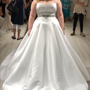 Wedding dress